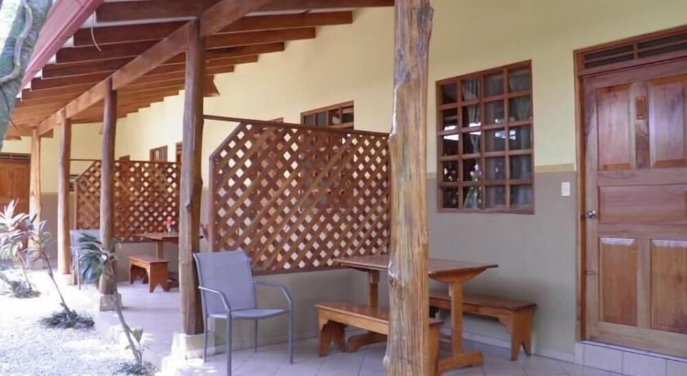 Cabinas El Colibri Puerto Carrillo Exteriér fotografie